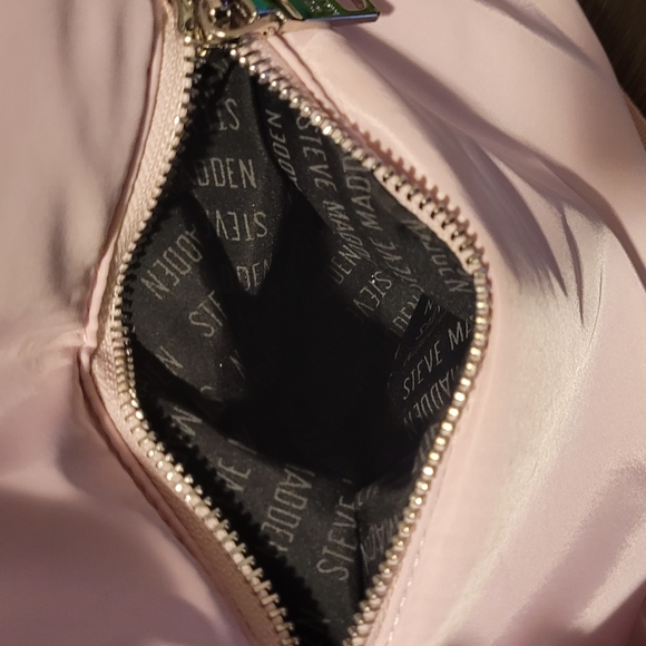 Cute soft & puffy Steve Madden purse! Millennial pink! Very Barbiecore! - Picture 5 of 12